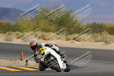 media/Oct-30-2022-CVMA (Sun) [[fb421c3cec]]/Race 5 Amateur Formula Middleweight/